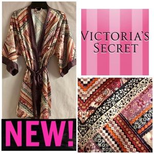 SALE❣️NEW VICTORIA’S SECRET KIMONO STYLE ROBE